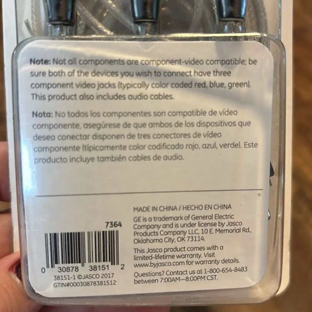 GE 6 ft Pro Component Audio/Video Cable - Picture 3 of 6